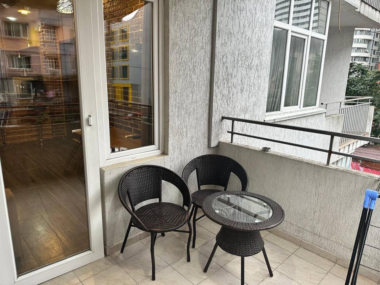 Marnika Apartment Batoumi Extérieur photo